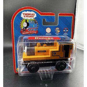 NWT Duncan Thomas Wooden Railway‎ Train NOS Learning Curve Engine 2005 Yellow
